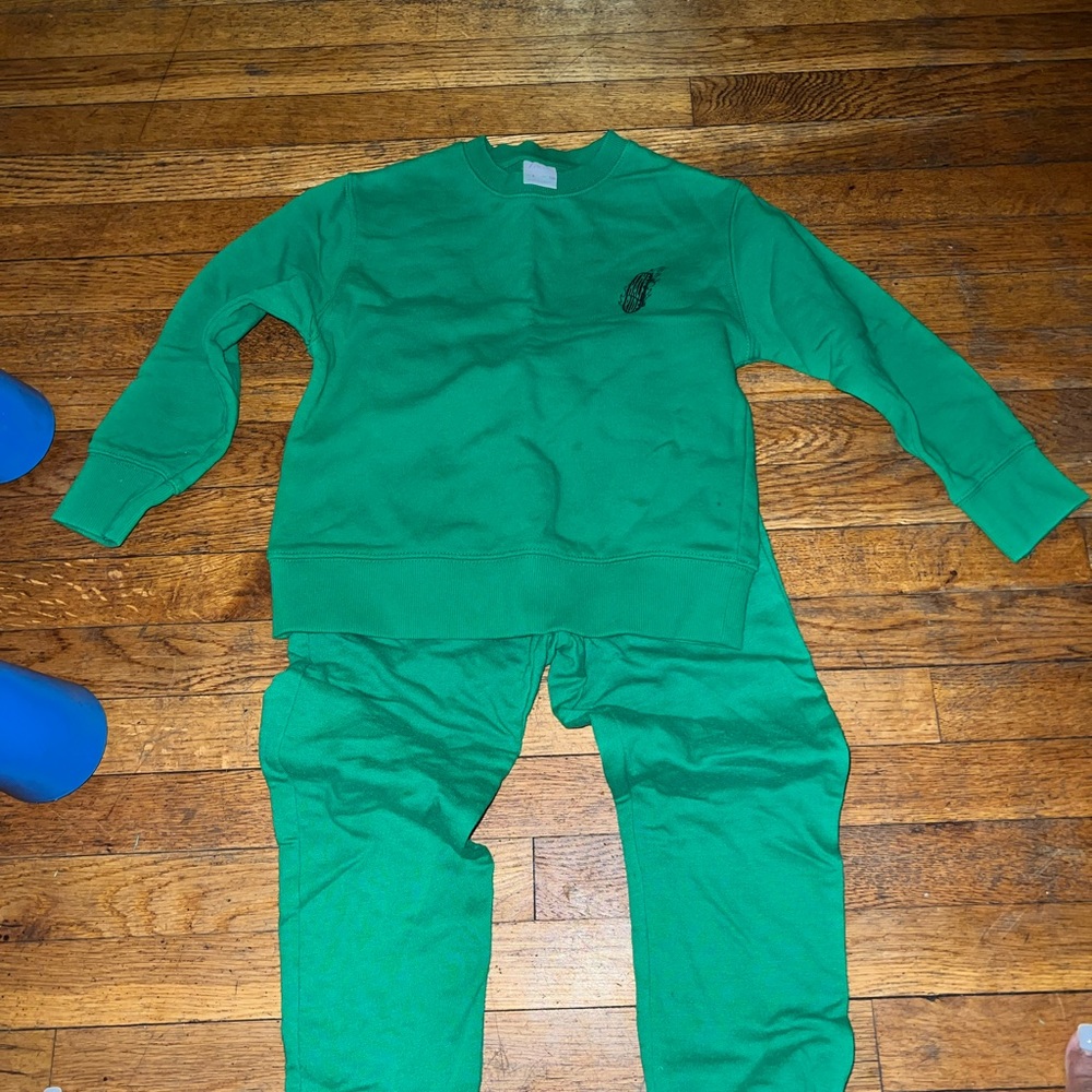 Green zara sweat suit